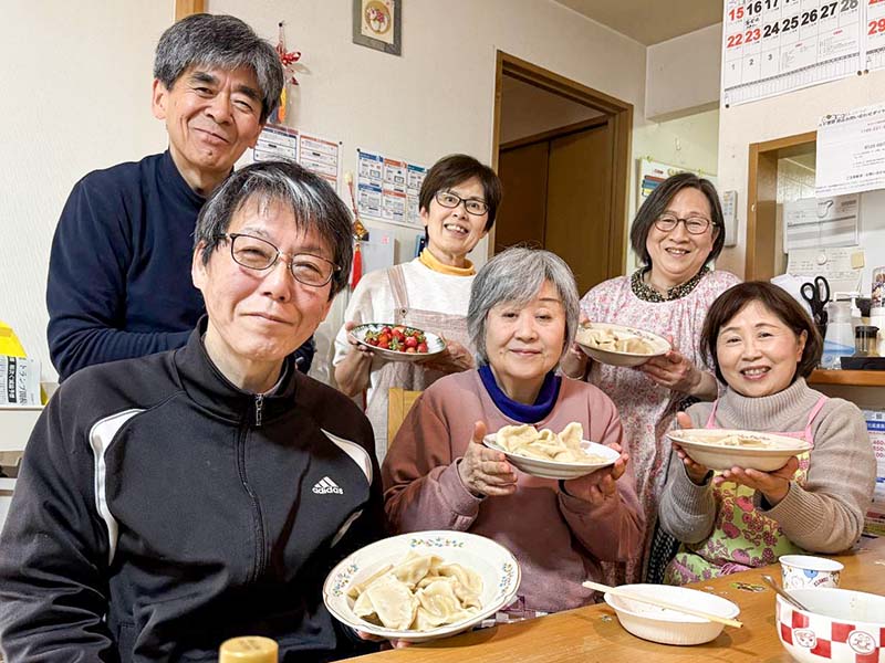 日中友好かたらんかいのメンバー